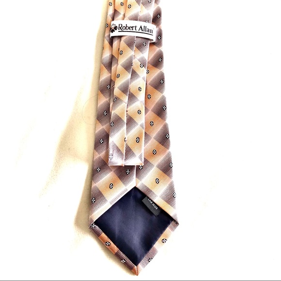 100% Polyester Tie Robert Allan Peach/Black/Cream - Picture 2 of 5